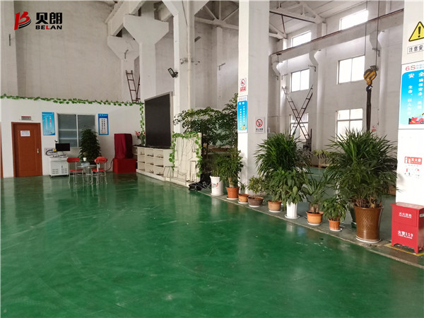 貝朗自動(dòng)化車(chē)間3D線(xiàn)材折彎?rùn)C(jī)正在火熱裝配中