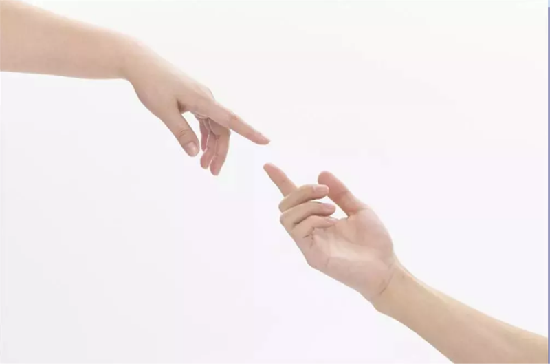 手腳干燥、脫皮，不能全怪天氣，可能是這些原因